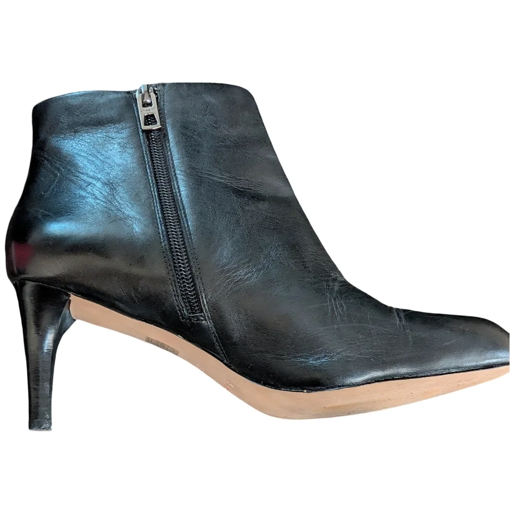 COACH Women's Hickory Black Leather Ankle Booties Size 7.5B | Designer Studded